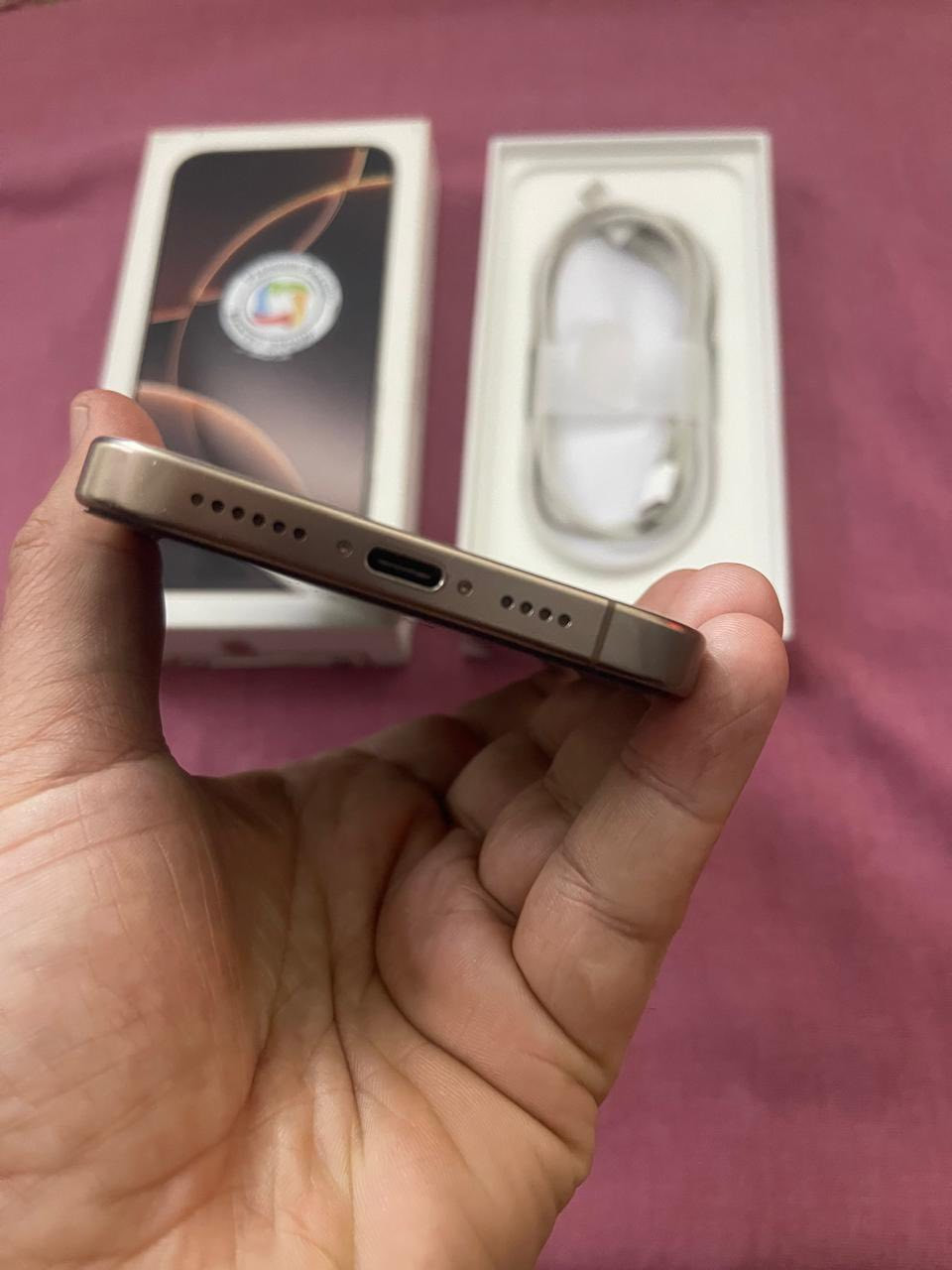 بروماكس 16 صحراوي ماستر 

ذاكرة 256

بطارية 🔋 95 آخر تحديث محدث

عدد الدورات 253

بعده بالضمان لحد شهر 5

نظافة 100‎%‎

موفقات كاملة كيبل + باكيت مطابق 

السعر 1325 

للاتصال *********** 📞
