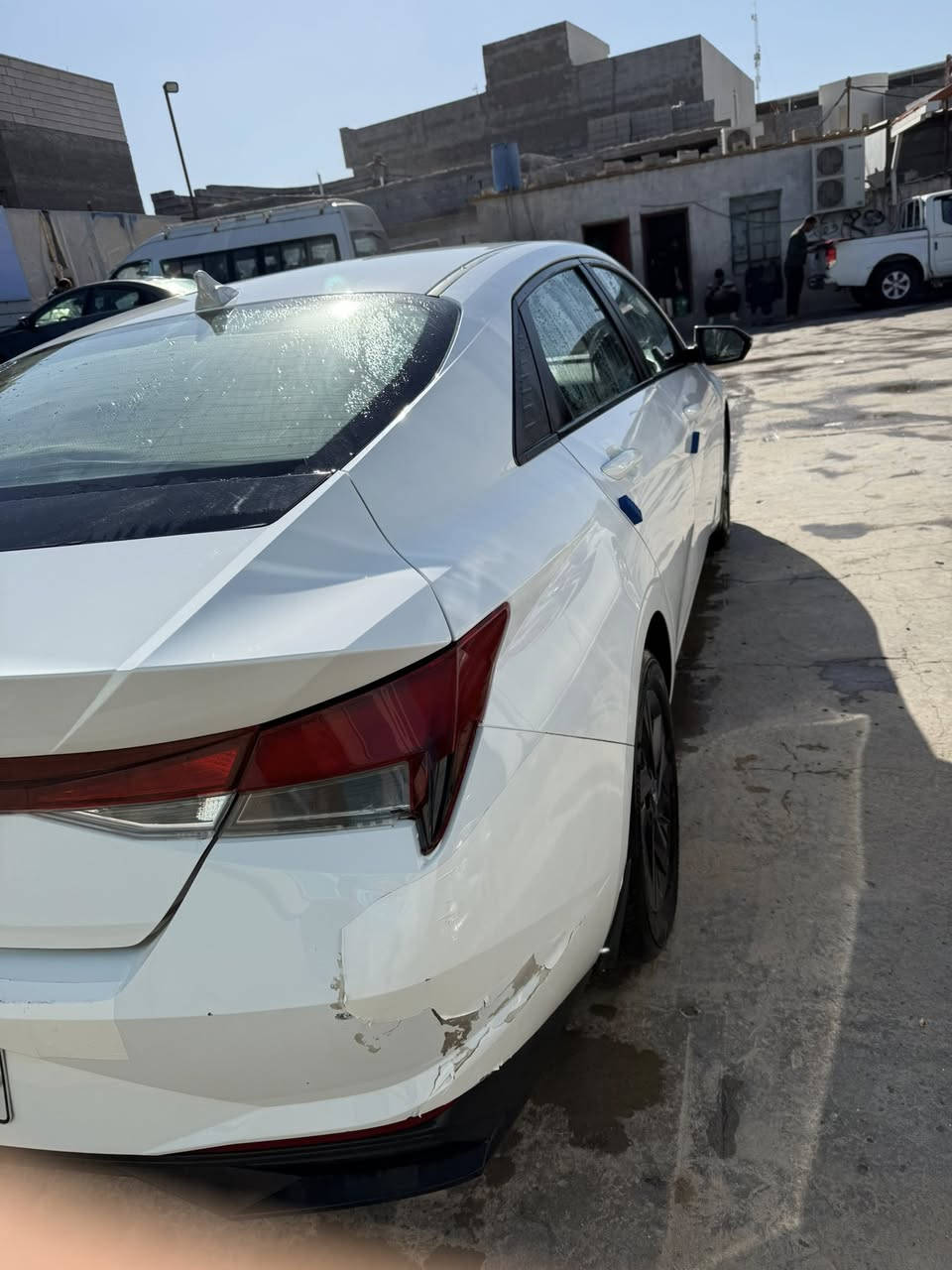 من رخصت ادمن سياره النترا 2022  وارد خليجي ماشيه ١٣٨ ألف بيها فقط ضربه بالتكمه اسفل باب سايق وشخط بالچاملغ الخلفي 
محرك 1600 
البقيه كفاله عامه 
سعر 165 $ وبيها مجال حگ الجيه 
رقم تواصل واتسب واتصال موجود 
***********
