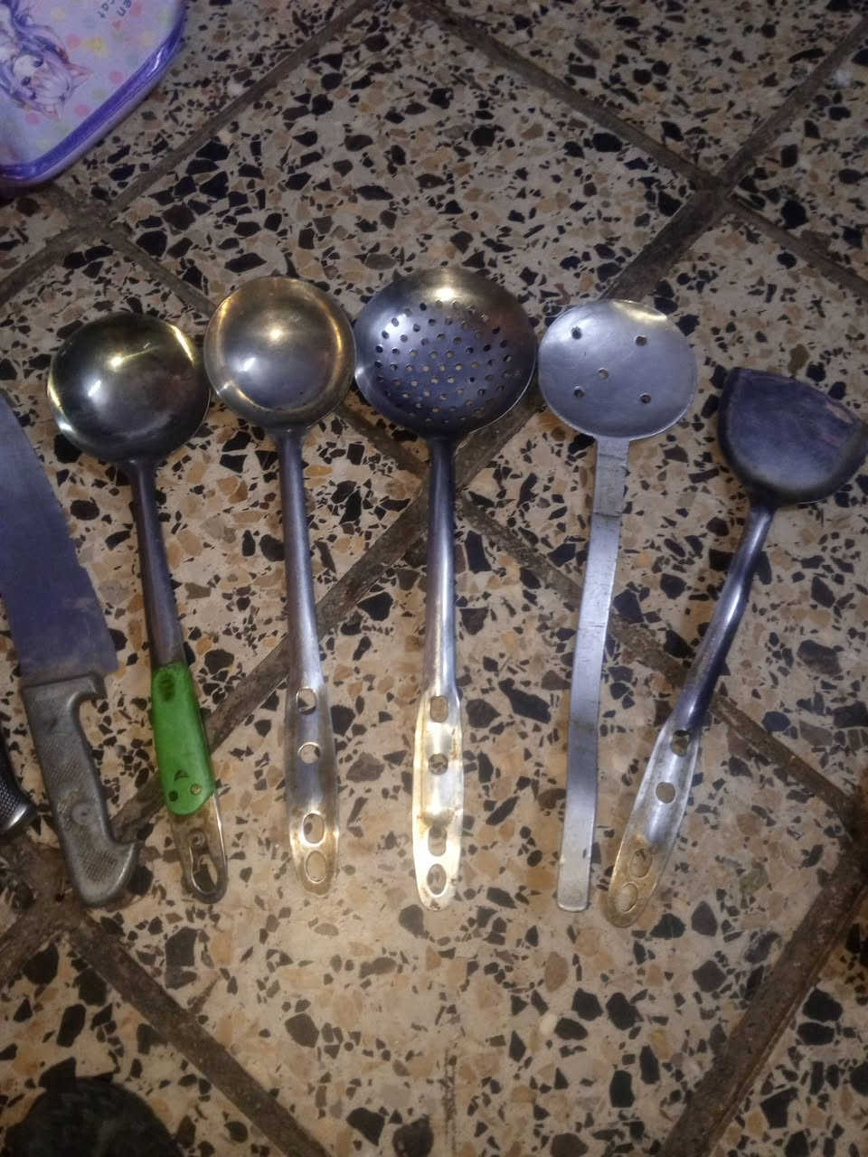 كلهن بعشره سل استيل ااصلي وقوالب كليجه قديم اصلي
كلهن بعشره 
حي تراث


**إذا كنت صاحب هذا الإعلان وتريد حذفه لأي سبب، رجاءا أرسل رسالة إلى الدعم الفني**