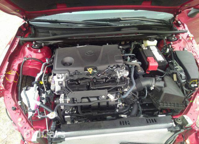 إعلانات بيع كامري 2022 جاهزة
الموديل: 2022.

الفئة: LE.

الممشى: 66,000 كيلومتر فقط.

الملكية: السيارة باسمي والتحويل مباشر.

الحالة: السيارة نظيفة جداً وجاهزة للاستخدام، الضرر في الچاملغ الامامي في الجانب الأيسر فقط (موضح بالصور) وتصليح درجة أولى. باقي السيارة مكفولة.

السعر والموقع:

السعر المطلوب: 215 ورقة ($21,500) وبيه مجال بسيط جداً

الموقع: صلاح الدين - قضاء العلم.

للتواصل والاستفسار:

رقم الهاتف: ***********
