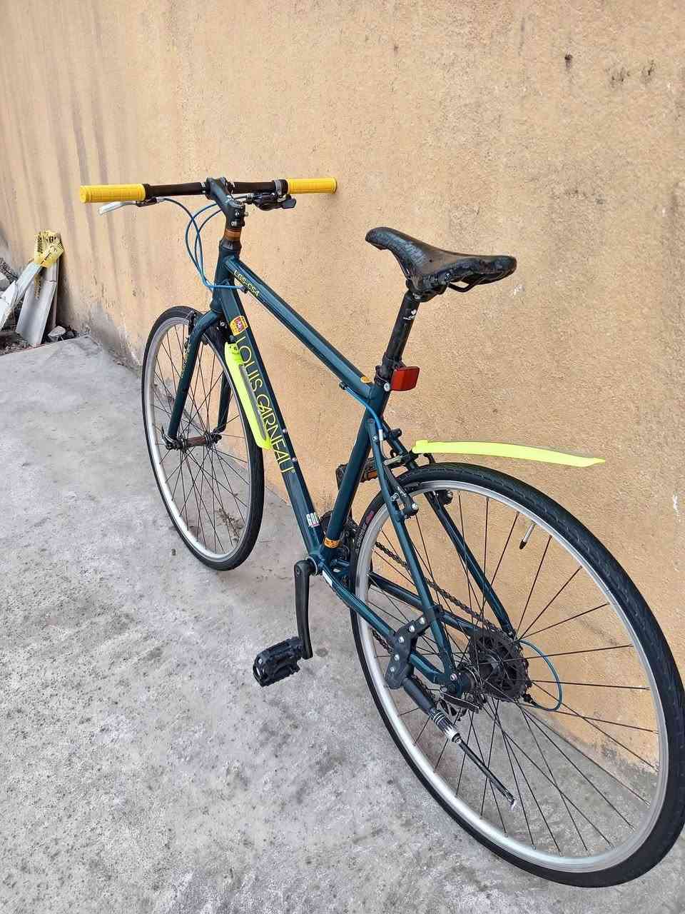 ⚜️ السلام عليكم 👋🏻
⚜️ دراجة لويس كندي 🇨🇦 

⚜️ حجم 27 فريم عالي 🎖️

⚜️ كير فقاس شيمانو ⚙️

⚜️ سرج طبي لويس الأصلي 🪑

⚜️ مكينة عقرب 7 كير ⚙️

⚜️ ويالة زوم طبقتين 🛞

⚜️ تايرات تايلندي اصلي 🛞

⚜️ دراجة حيل حلوة احلى من الصور 🚴🏻

⚜️ سستم كامل مختوم شيمانو الاصلي 🥇

⚜️ خفيفة ريشة وزن 10 كيلوات ⚖️

📍الموقع: موصل_حي الوحدة 🏘️

💵 السعر : (145) 
***********
