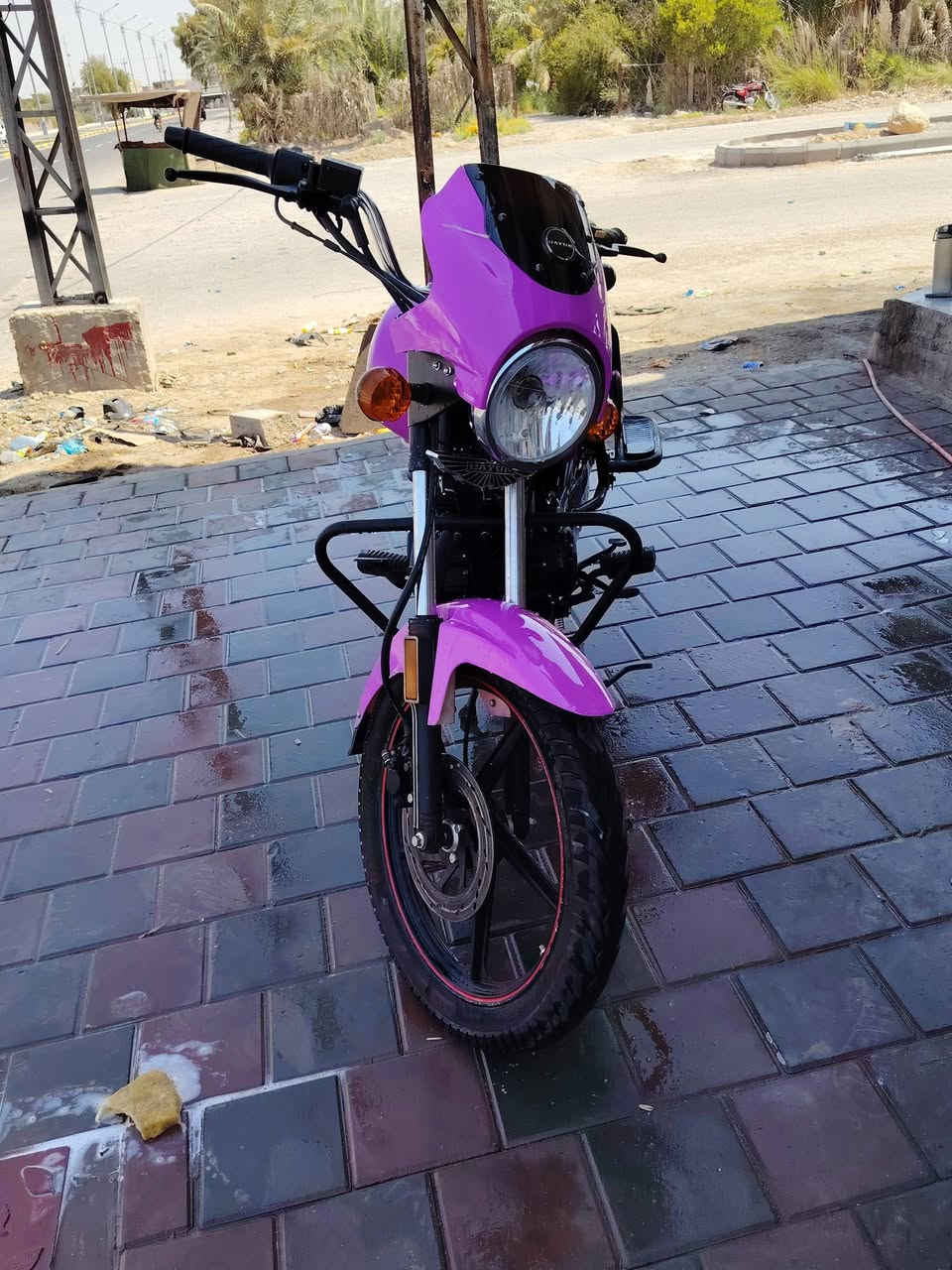 سلام عليكم دراجه للبيع موديل 23 أوراق اصولي سعر 1800 وبيه مجال  محرك مكفول ***********
