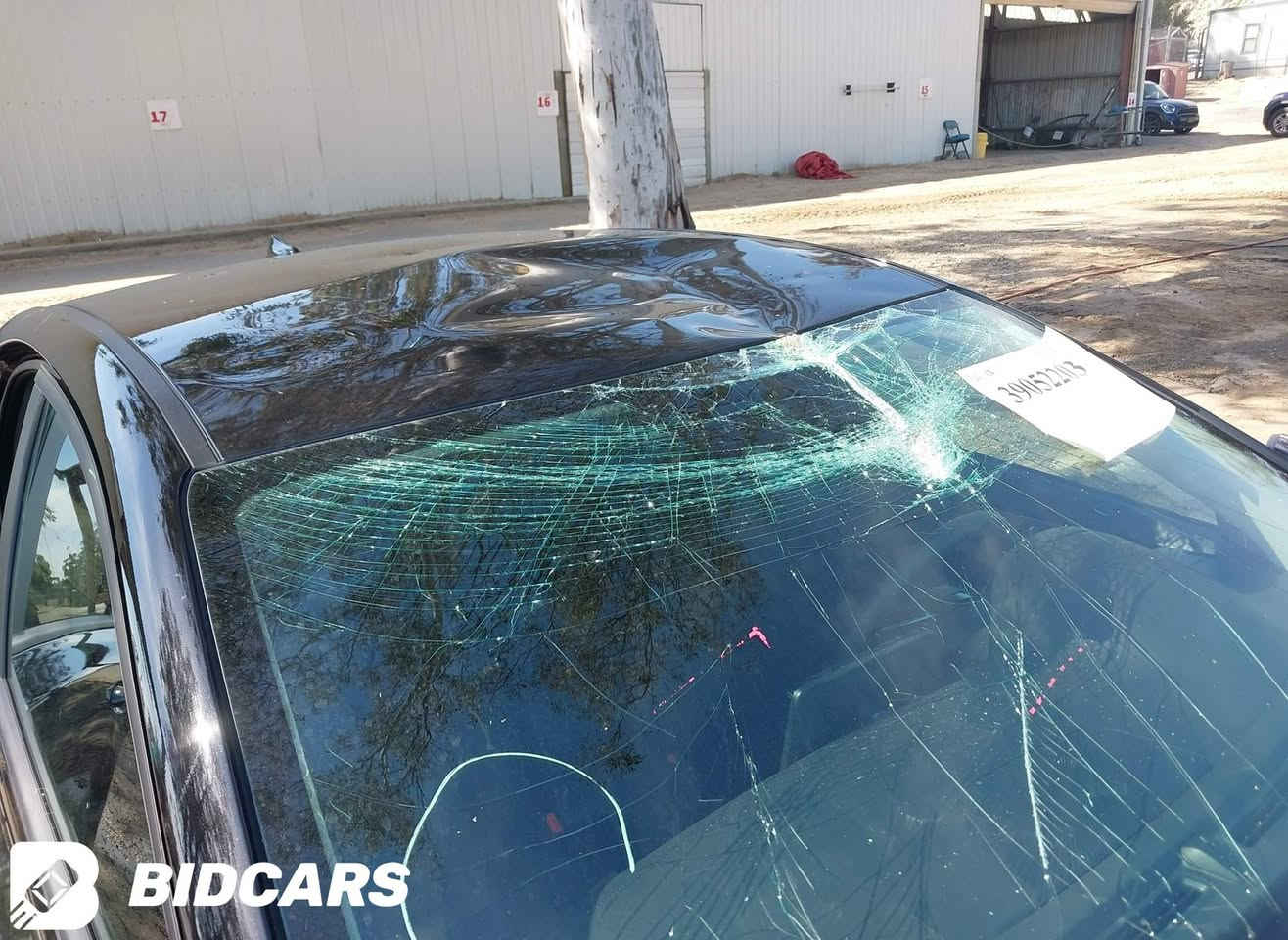 كيا فورتي موديل 23  رقم معوقين
الضربة كما موضح بالصورة فقط مابيها تبديل اي قطعه السيارة موجودة بالناصريه مركز السعر 
147$ بيه مجال بسيط 
السيارة كلش نظيفه 
للاستفسار الاتصال ع الرقم :

***********
