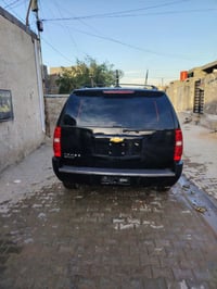 سياره تاهو 2013 كلك سياره الون ابيض مغلفه فابلون اسود /مراوس اوبيع سعر...