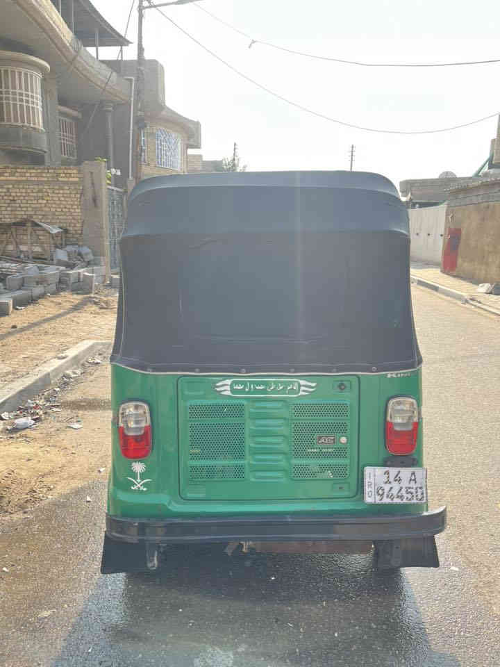 السلام عليكم 🫡 
تكتك 🛺      2022
رقم بصره انكليزي بأسمي 
كفاله عامه 
من (صبغ وضربه وتبديل)
تكتك نضيفه وحلوه وتجي تجيكه وتفحصهه على راحتك واني بخدمتكم 
سعرهه 7650 وبيهه مجال 
العنوان بصره حي المهندسين 
الهاتف ***********
