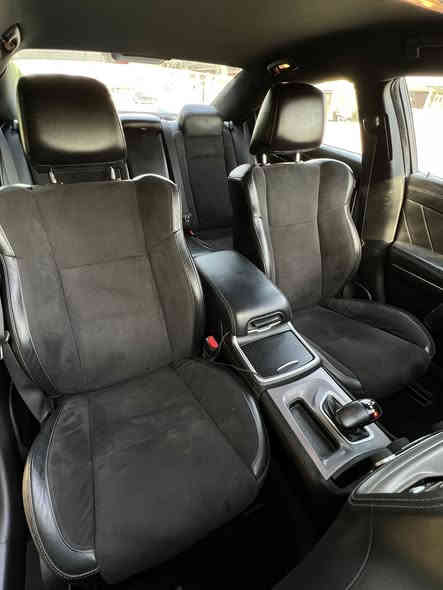 /RT/5.7هيمي 
سعر 295$
بيع فقط 
آرتي 5.7 هيمي موديل 2023
فول كنتارا كشنات حار بارد خزن ميموري
فول عدا الفتحه 
ماشيه 22 ميل
بدون ارباك 
بدون صبغ
 جاملغ خلفي بارد وتكحيل 
جاملغ  امامي بارد وتكحيل 
رقم أربيل بسمي 
مكان السياره بغداد
السعر 295 وبيها مجال 
***********
