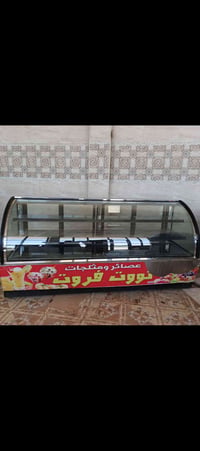 عارضة كيك • ثلاجة كيك • فترينة كيك • تبريد كيك • واجهة كيك • معرض كيك ...