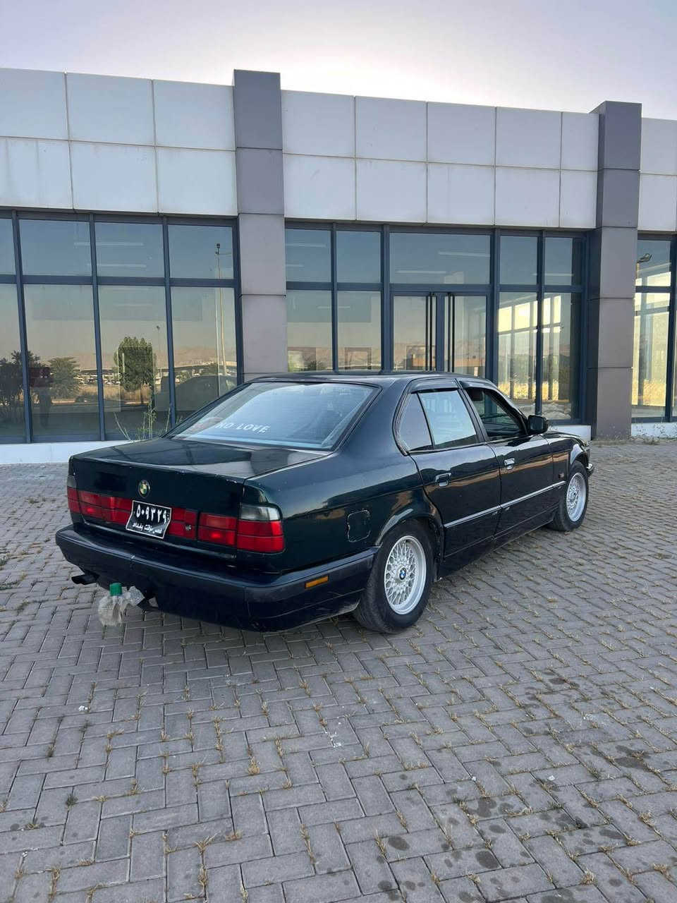 🌹بەناوی خوای گەورەومیهرەبان ‌🌹      
BMW  525
مۆدێل1995                   ***********
 ئاڕمی پلاستیکی سلێمانی  ئاڕم و ئەوەلیات و بڕاوەبەشەرت مەکینەکەپسی 525 گێڕتۆماتیک گێڕو مەکینەی بەشەرت تەقەوڕەقەی بەشەرت چ تازە پێش و دوای داگیراوە   چوارتایەو ویلی مشەبەکی لەژێره  چوارجام کارەبا قفڵ مەرکەزی و  ناوڤۆڕمیکا  سڵاید کامل ئەشیای تەبریدی پێوەیە سعری25گەڵاو کەمێک معامەلە ناونیشان سلێمانی تکایەبەس فرۆشتنە   
تێبینی  سەیارە بەس موسە        ژ  . م  ***********.           *********** السليمانية, العراق
