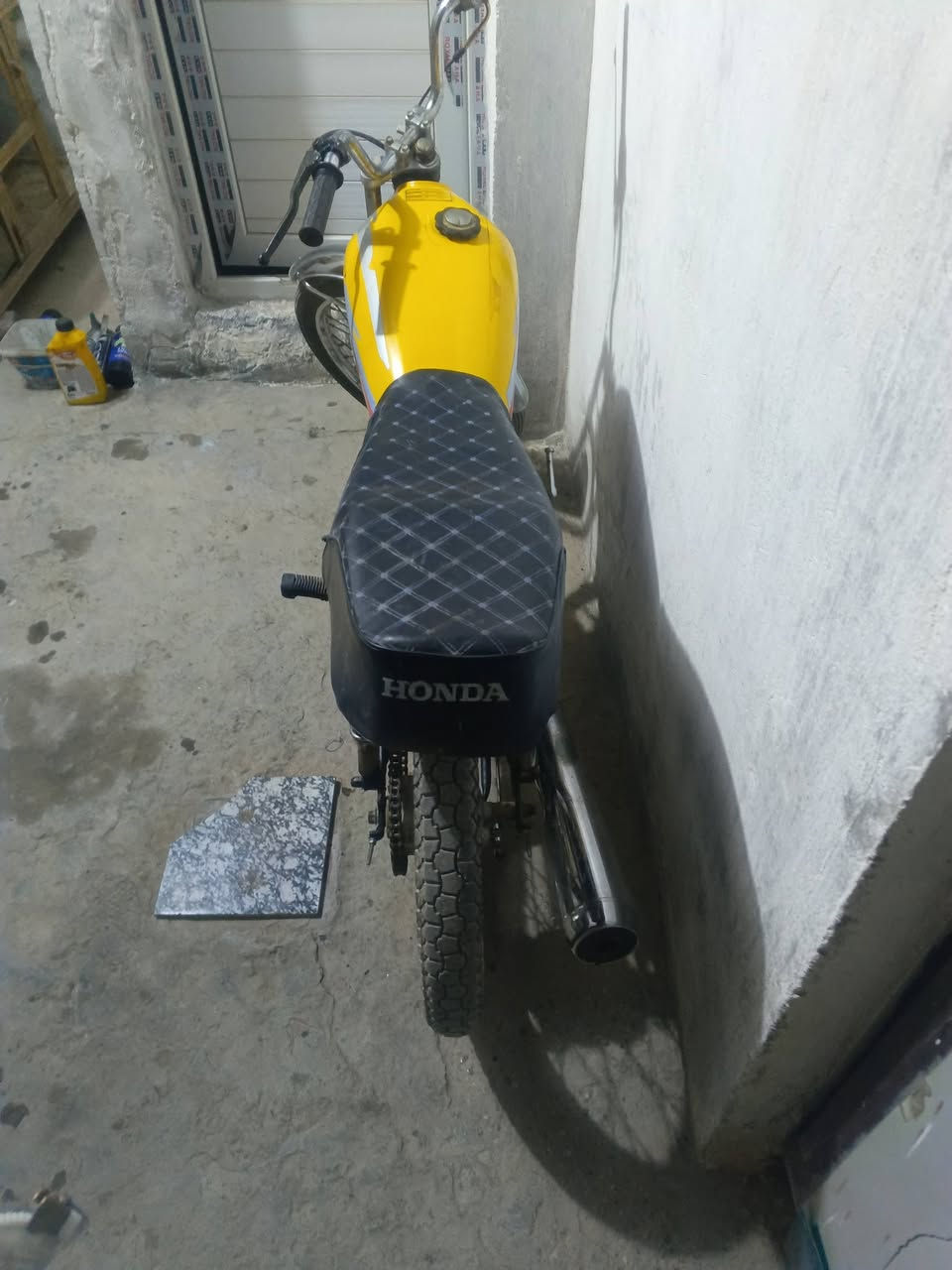 السلام عليكم دراجه للبيع ارشه موديل 2015 اوراق ستنساخ دراجه حلوه وناعمه السعر 300 وبيه مجال مكاني حله شارع 80 رقمي ***********
