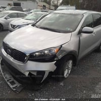 البيع سياره موديل ٢٠٢٠ جديده معنه كلمه ريدها ٢٢ الف مكينه ٣٥٠٠ ماشيه ٦...