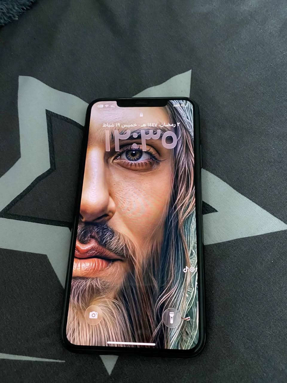 سلام عليكم ايفون ١١برو ماكس وتر بروف مامفتوح ذاكرة ٢٥٦بطارية٧٥بلادية مابي ايد صرف فيس ايدي شغال جهاز مكفول من التصليح والعطل والتبديل  بيع او مراوس حسب القناعة سعر ٣٥٠ مكاني ديوانيه ***********
