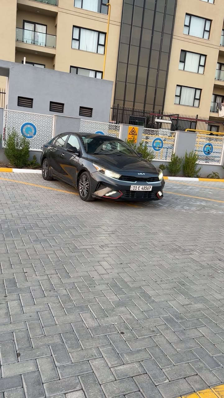 السلام عليكم 
فورتي 2023جيتي لاين 
بصمه  مانع اصتدام 
حساسات جانبيه 
اشاير بل مري 
جنطه بصمه 
مثبت سرعه 
تحديد مسار 
ماشيه 84 ميل 
مكينه 2000 دوش 
الكير AT بلادي
السعر 145
صور الحادث مرافق او السونار مرافق بل منشور 
بغداد حي الفرات بل خدمي مال المطار عل شارع 
***********/***********الثير بي واتساب
