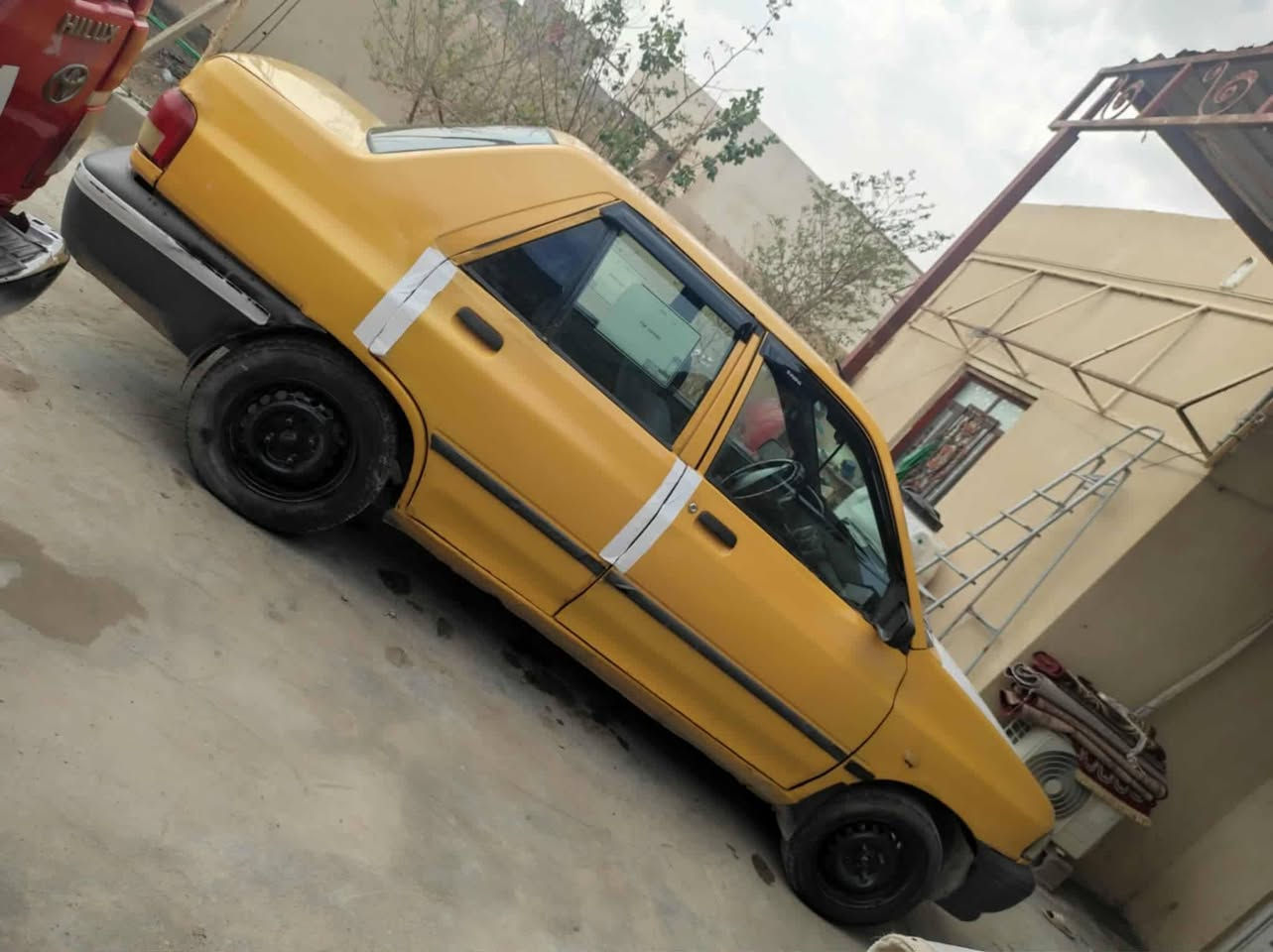 السلام عليكم للبيع سايبه موديل 2017 رقم بصره بسم شركه ابن بلد مكينه بيه خيط تبخير كيرها مكفول حدادته جديده تخم تاير كهربئياته كله شغاله تبريد سياره جاهزه من كلشي سعر 21 وبيه مجال قليل غرامات ما عليه هيئه مطلوبه أقل 3 سنوات بيع مستعجل ملاحظه باب سايبق بيه خياس يحتاجله تبديل  مكان سياره بصره ***********
