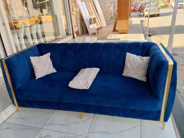 سلام عليكم تخم قنفات تركي 4 قطع نضافه 100/95 بالميه مستخدم شي قليل اي عيب مابيها  ويا 6كوشات السعر 275 بي مجال العنوان كركوك حي العروبه قرب جامع الامام علي  *********** الشراي يجي خاص
