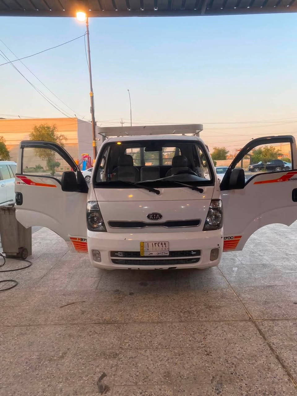 السلام عليكم كيا ٢٠٠٨ للبيع بيها مكانات صبغ جاهزة من كلشي السعر ٦٥ ورقة للاستفسار الاتصال على رقم ***********
