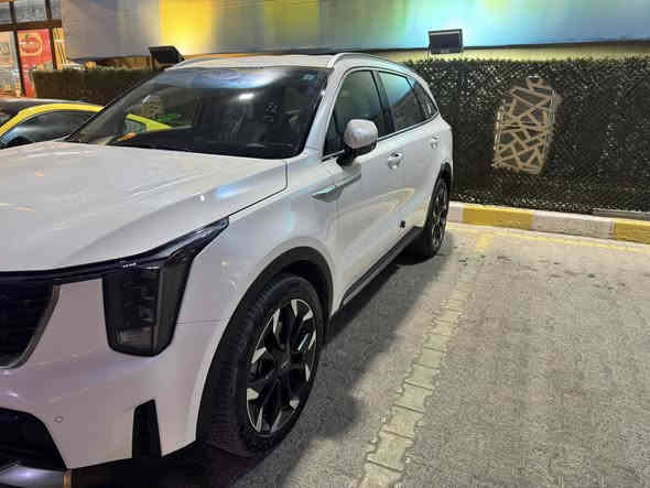 سورنتو بغداد
موديل2025
داتشو 
دبل كامرا
وويل 20
ماشيه ٨٦٠٠
كفاله عامه من شخط
سبعه راكب
كير ماوس
سايد بريك بصمه
جنطه كهرباء
تحويل مباشرً
رايدها ٣٣٨ بيها مجال قليل
لمزيد الاتصال ***********
