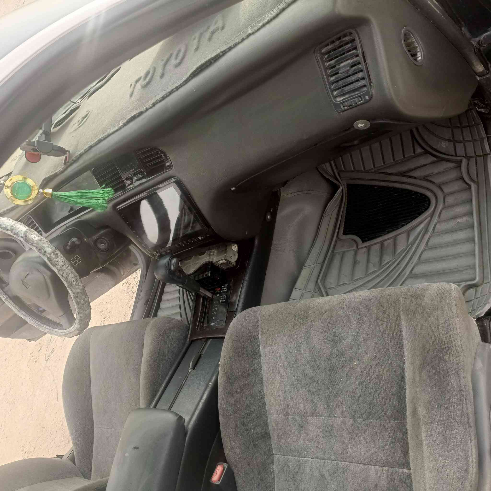 سلام عليكم بطه مديل 1995 رقم انكليزي  امداور امصفره من الغرامات   تحتاج ترتيب مثل حداديه ابلاكات  بخاخات وصخه  بيه ضربه بل جنطه واصل شوي للحوض مكاني نجف سعره 50تو بيه مجال  الجام ماعرف شبي مابصعد ولاينزل بس جهت السايق تبريد شغال  واني خادم  رقمي ***********
