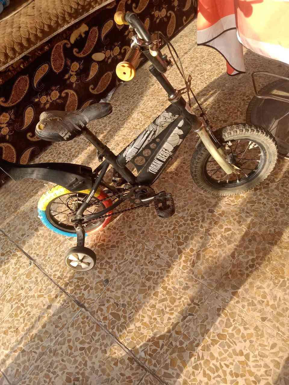 سلام وعليكم بيسكلات مال اطفال. حجم ١٢عدد ٤ سعر الواحد ٣٠ كلهم جاهزين شرط  *********** 📱مكاني موصل حي الإنتصار شارع ٦٠ 🚲🚲🚲🚲🚲🚲🚲🚲🚲🚲
