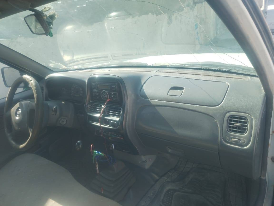 ام عليكم نيسان موديل 2002  البدي 5 حلقات  رقم بغداد الماني مكفوله من الكص ونقل مكينه 2400كير عادي كفاله تمامه حداديه جديده كهربائيّات كلها شغاله تخم تاير جديد السعر 50 بي مجال العنوان البصره الزبير الرقم  ***********
