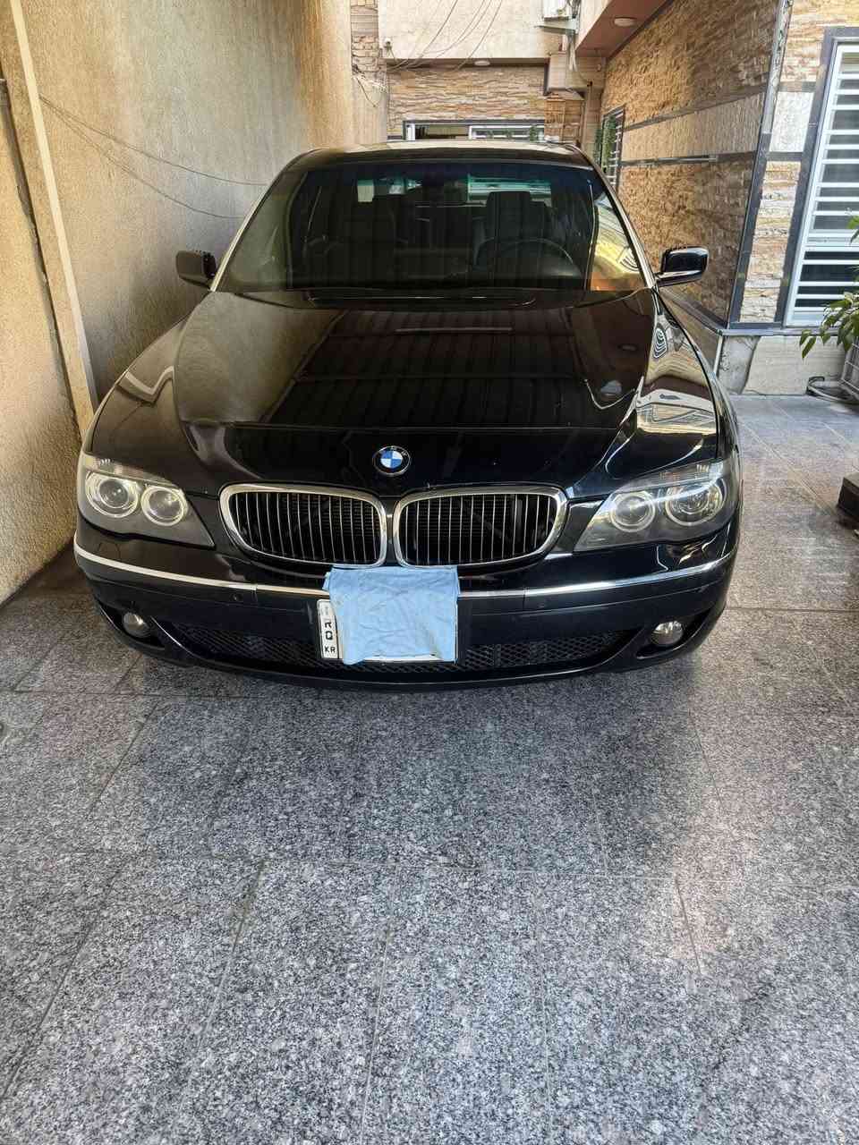 للبيع BMW موديل 2008 اصل
لون اسود 
بدون سلايد 
سياره كامله مابيه نقص برغي 
شاشه كار بلي 
كيجات دجتل
منظومه زنون ضمان 5 سنوات 
غرفه جديده والكشنات الخلفيه منفصل 
5 بردات 
منظومه تبريد جديده من كلشي حتى الراديترات جديده 
السياره جاهزه من كلشي 
السعر 16000 الف دولار 
للتواصل *********** 
والصور تحكم جاهزه السياره من كلشي
