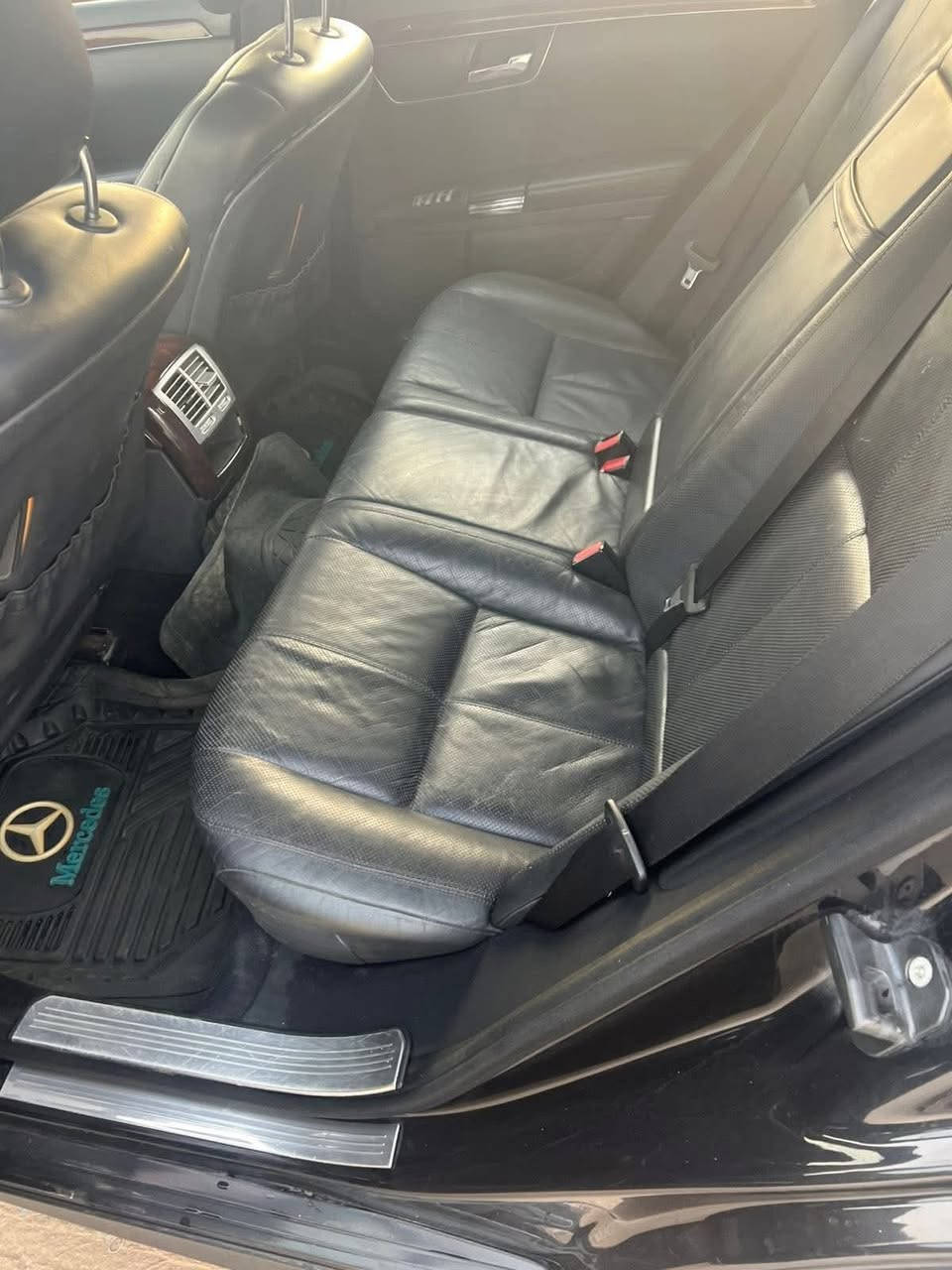 مارسدس ادوات ادوات S 550 كلاس موديل ٢٠٠٩ مكفولة كفالة عامة
كفالة عامه الصبغ والتبديل و الكصة والعشاير    والانتر بول والسياحة 
السيارة جاهزة على اخر شي 
محرك كير حداديه أماميه وخلفيه تخم تاير جديد

مواصفات أظافيه_مري قلاب_بردة خلفية_تحكم ستيرن_سيدي جنجر ٦ اقراص_تبريد ثلاجة_تدفئه
حساسات 
وباقي المواصفات المعروفة بل S
السيارة جديدة بمعنة الكلمة احلة من الصور 

الاتصال على الرقم ‭٠٧٨٧ ١١٣ ٤٤٨٣‬
