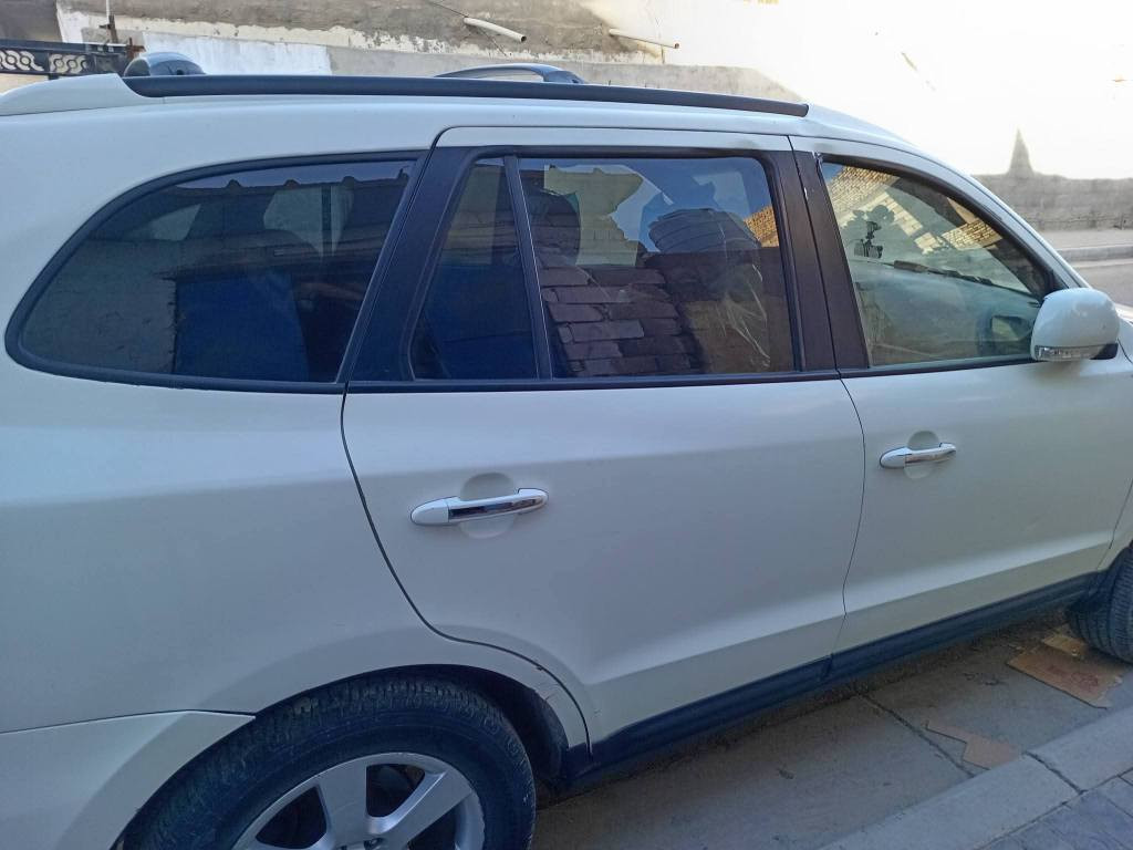 سيارة سنتافي ٧راكب لون ابيض أدوات كصة جنطة محرك ٤سلندر كاز تبريد تدفىة السعر 60 ورقة موديل 2008 رقم *********** البصرة, العراق
