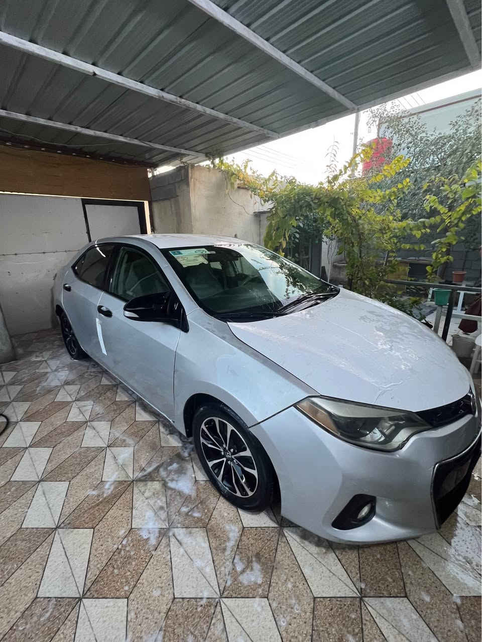 السلام وعليكم كورلا ٢٠١٤ سياره بسم ابن اخوي تحويل مباشر رقم بصره السياره وارد امريكي ضربتها بجم وبيها مكانات بارد ابيع ما مكفول اكفل محرك وكير تايرات حداديه منضومه تبريد كلها جاهزه اي نقص مابيها 
السعر ١١٠ وبيها مجال تفيدك عيوني الك ما تفيدك هم عيوني الك 
العنوان البصره الزبير 
رقم الهاتف    ***********    اتصال واتساب موجود البصرة, العراق
