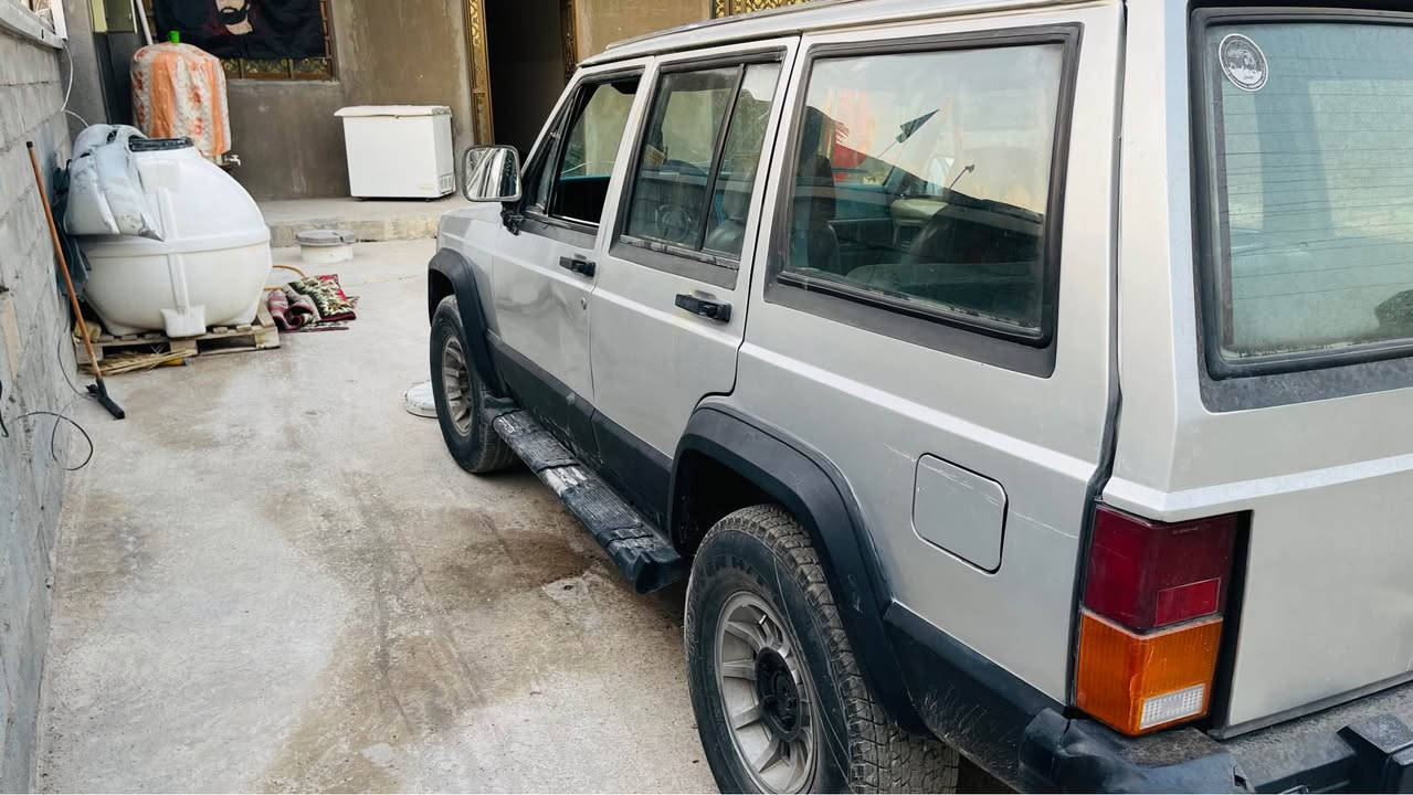 جيب كلاسك موديل 1986
بأسمي 2027 مكينه كير VVT 2500وارد يابان اني شاده امانة الله ورسوله
تخم تاير جديد حداديه امامي خلفي جديد الكهربائيات شغاله بأستثناء كيج بانزين 
يراد ملاحضات بسيطه 
السعر 57 وبيها مجال 
***********
غير متواجد على الفيس بوك بغداد, العراق

