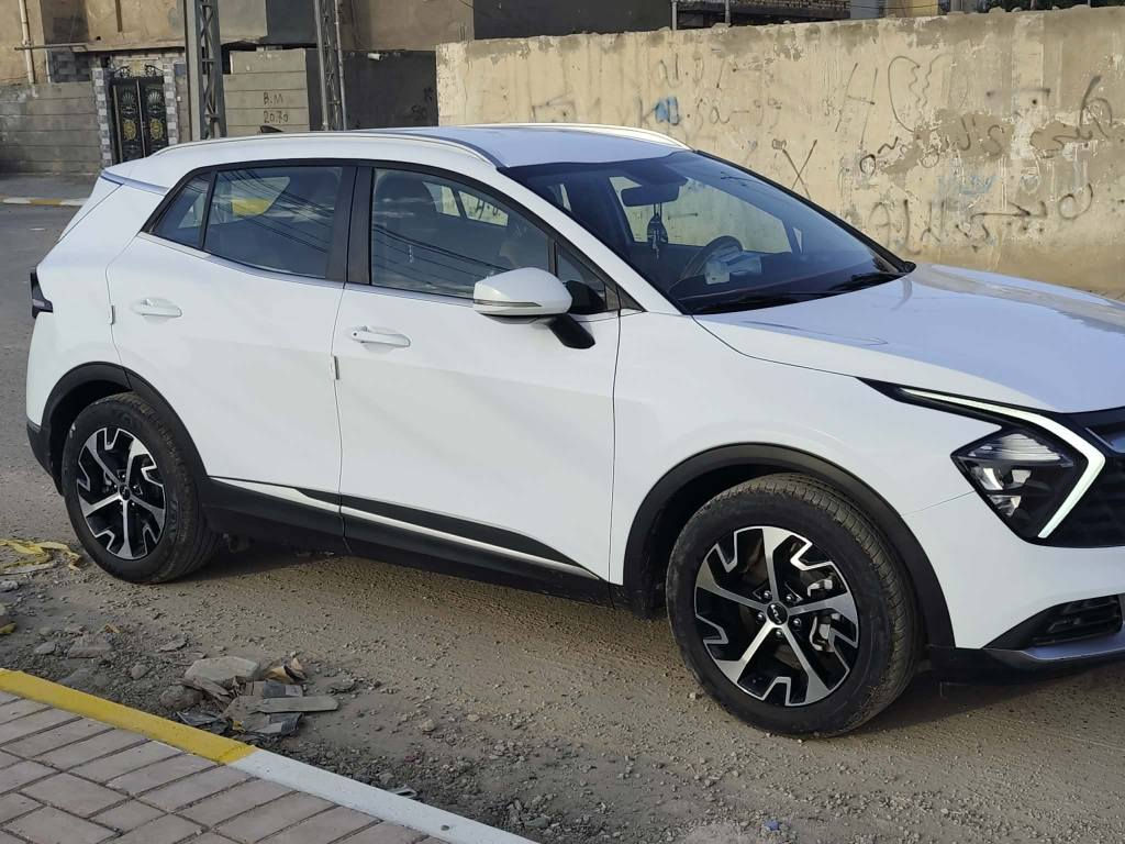 السلام عليكم اخوان
كيا سبورتج موديل 2023 نص موصفات جديدة جدا  خليجية
ماشية ٤٠  الف فقط 
مكفولة كفالة عامة 
1-بصمة تشغيل
2-رادارات جانبية 
3-رادارات خلفية
4-شفتات استيرن
5-كامرة خلفية
6-قطعتين تبريد
7-شاشة متصل الكترونية 
8-محرك 2000 دوش 
9-لد امامي 
10-لد خلفي 
بيه بعد مواصفات 
سعرها 228 وبيه مجال للطيبين 
مكان السيارة الديوانية 

*********** ديوانية, القادسية
