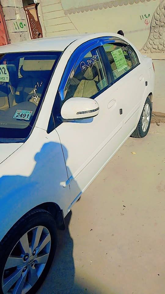 كيه ريو مديل 12 آني الشرعي 
اكلين بدون ضرر ولا صبغ ولا بارد شرط محرك وكير شرط كربون بيها محرك 14 شرط التحويل السعر 106 الشراي يخبر ما متوجد عل فيس الارقام ***********
***********
