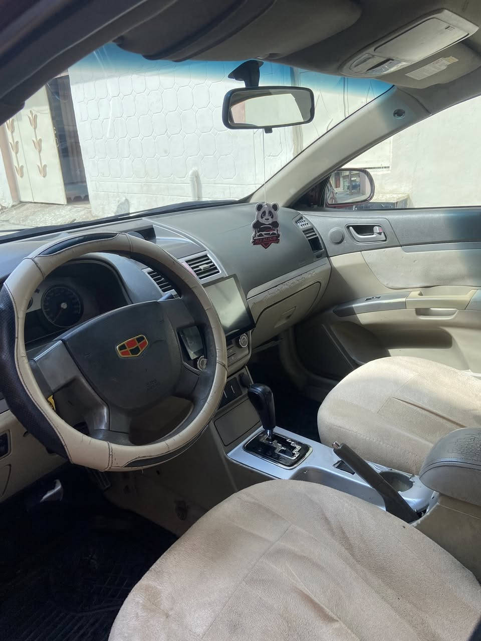 امكراند ec7 موديل 13  سياره نظيفه وكير ومحرك نظاف وبيها قطعه صغيره صبغ  وباردات وسونار كامل السعر 58
رقمي لتفاصيل اكثر ***********
