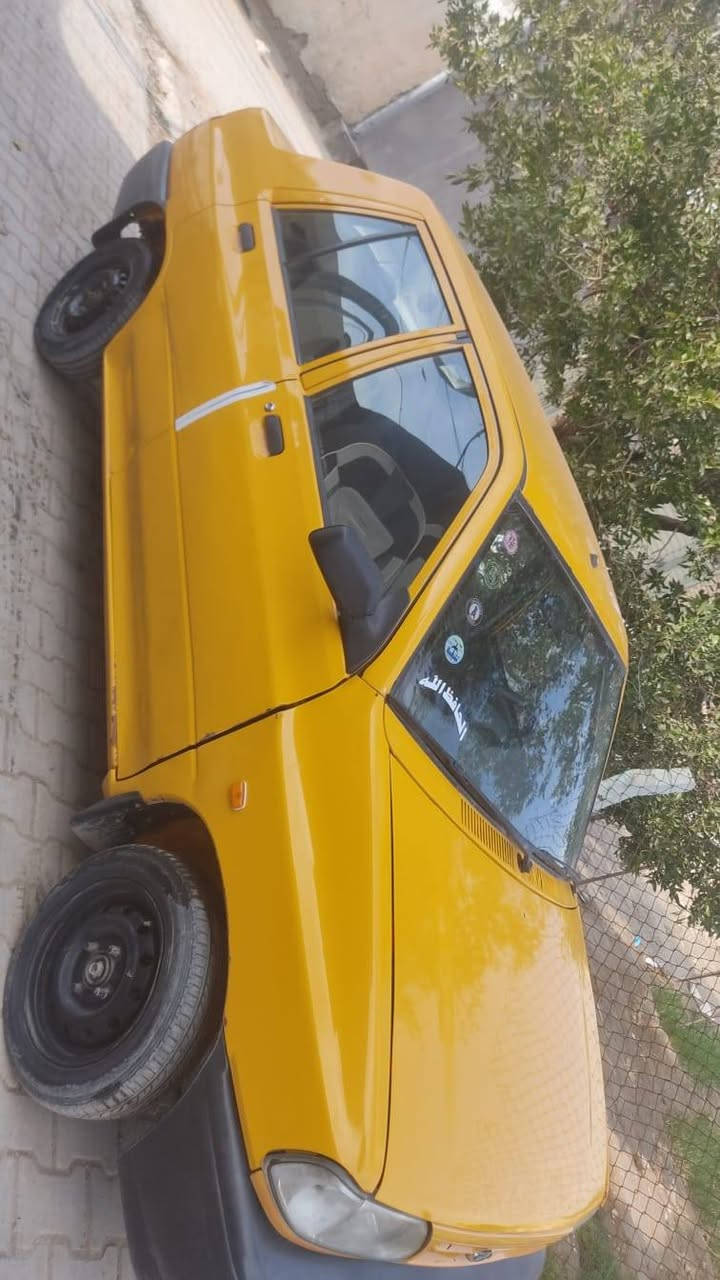 سايبه موديل 18 رقم بغداد الالماني مصفره هيئه وغرامات ب 30 و بيها مجال 
***********
