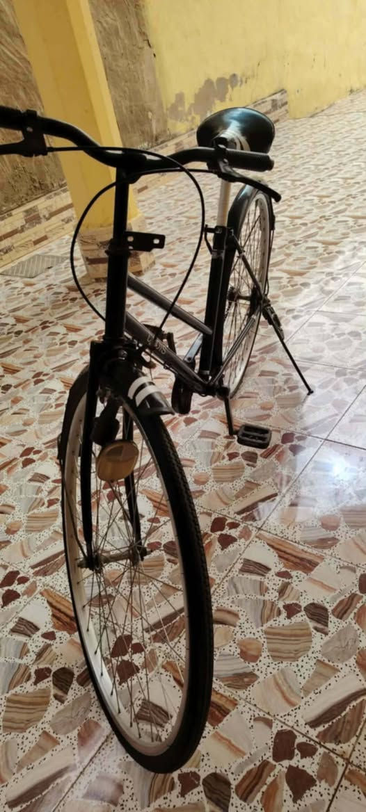 السلام عليكم بايسكل للبيع حجم 27نظافه فول ما موصل شي الخاص مفتوح او اتصل وادلل
***********
