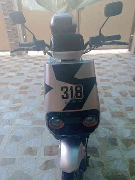 ماطور شحن 318 لبيع 675/ ***********
