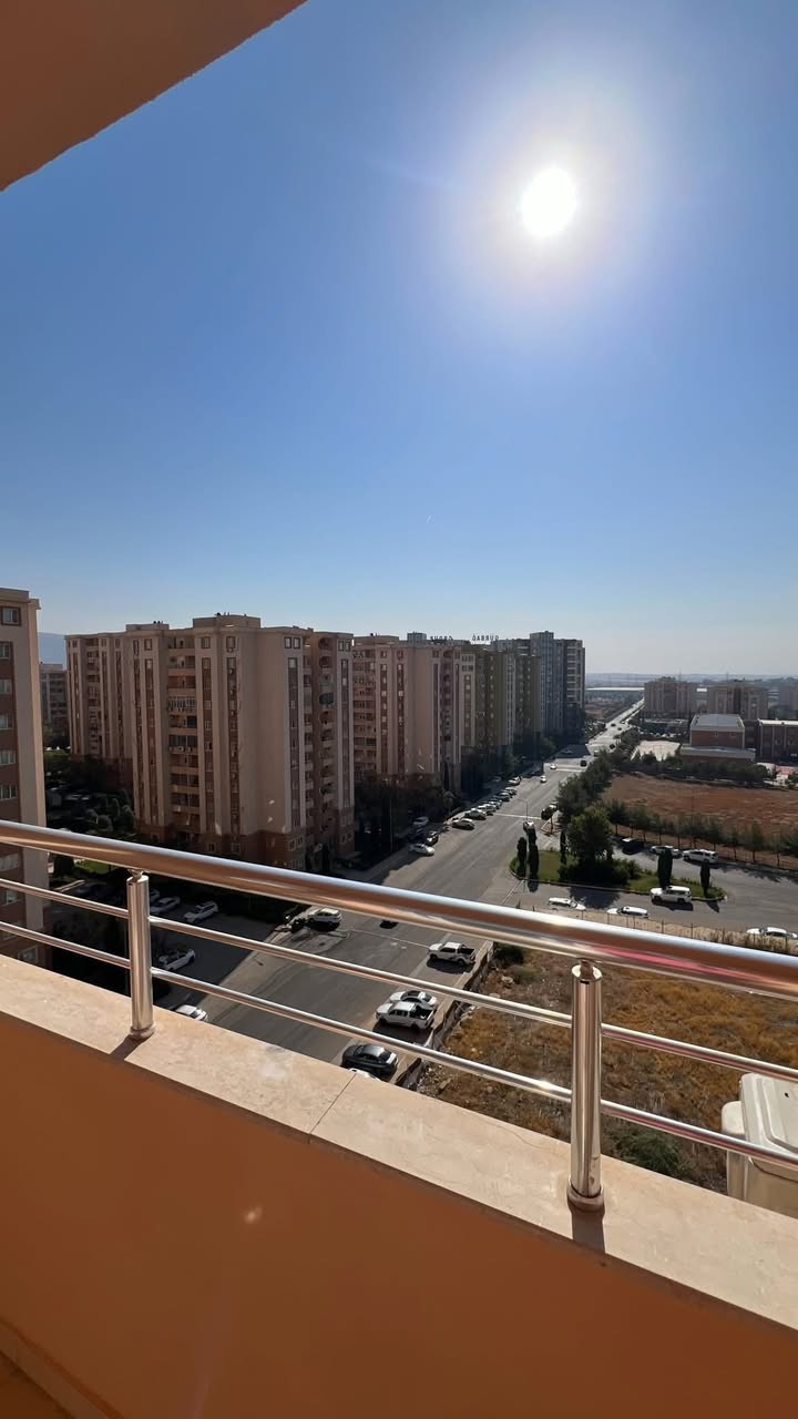 شقة للبيع في افروستي
نوع الشقة B29
غرفة النوم 3
مساحة 186
واجهة جنوب غرب 
ارقام الهواتف 
***********
‏Whatsappe/Viber
#عقارات_للبيع #بغدادية #دهوك #avrocity #للبيع #duhok #دهوكيه #افروستي #موصل
