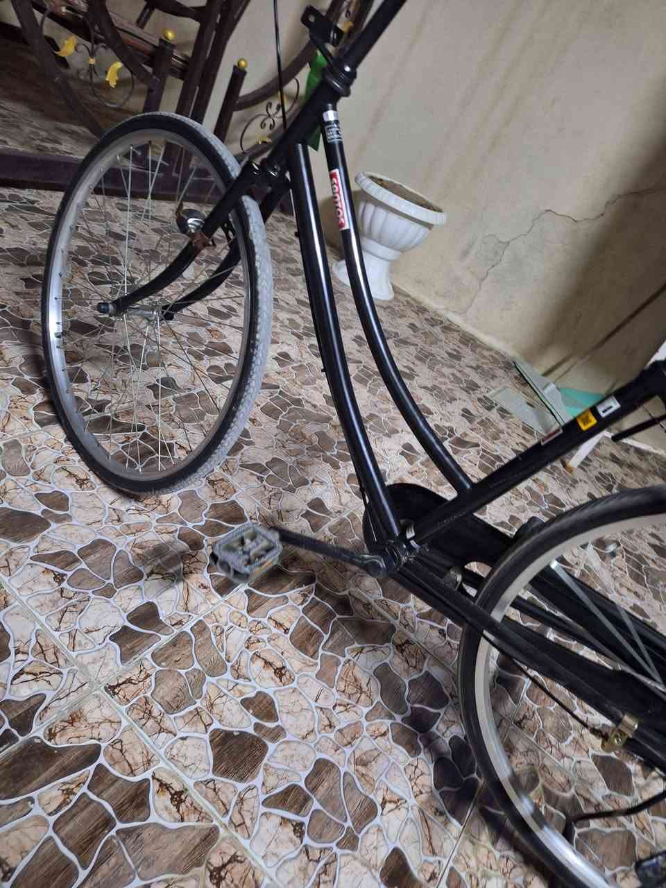 للبيع سعر ١٣٠ بي مجال رقم مبايل*********** مكان واسطي موديل ٢٠٢١
