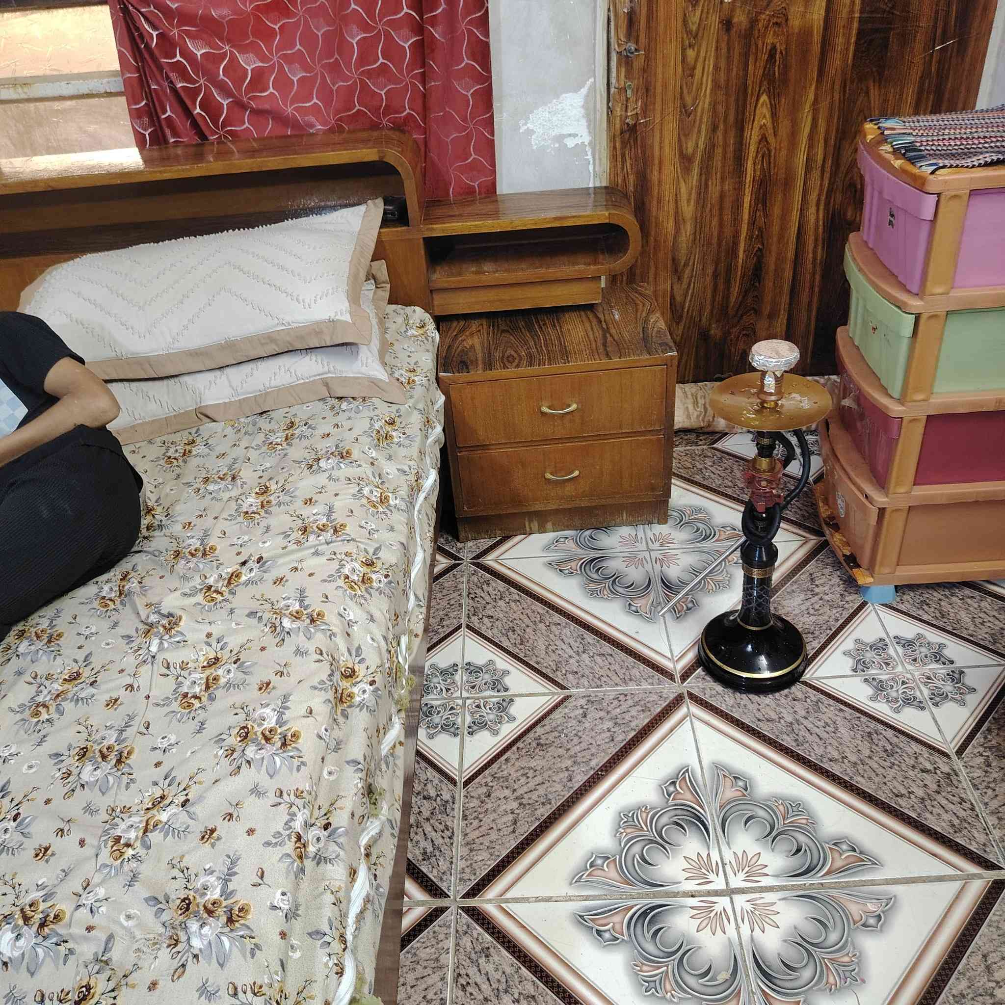سلام عليكم غرفه نوم بدون كنتور اللبيع صاج العراقي السعر 300 بي مجال بسيط الطيبين رقم هاتف *********** مكاني بغداد الزعفرانية

