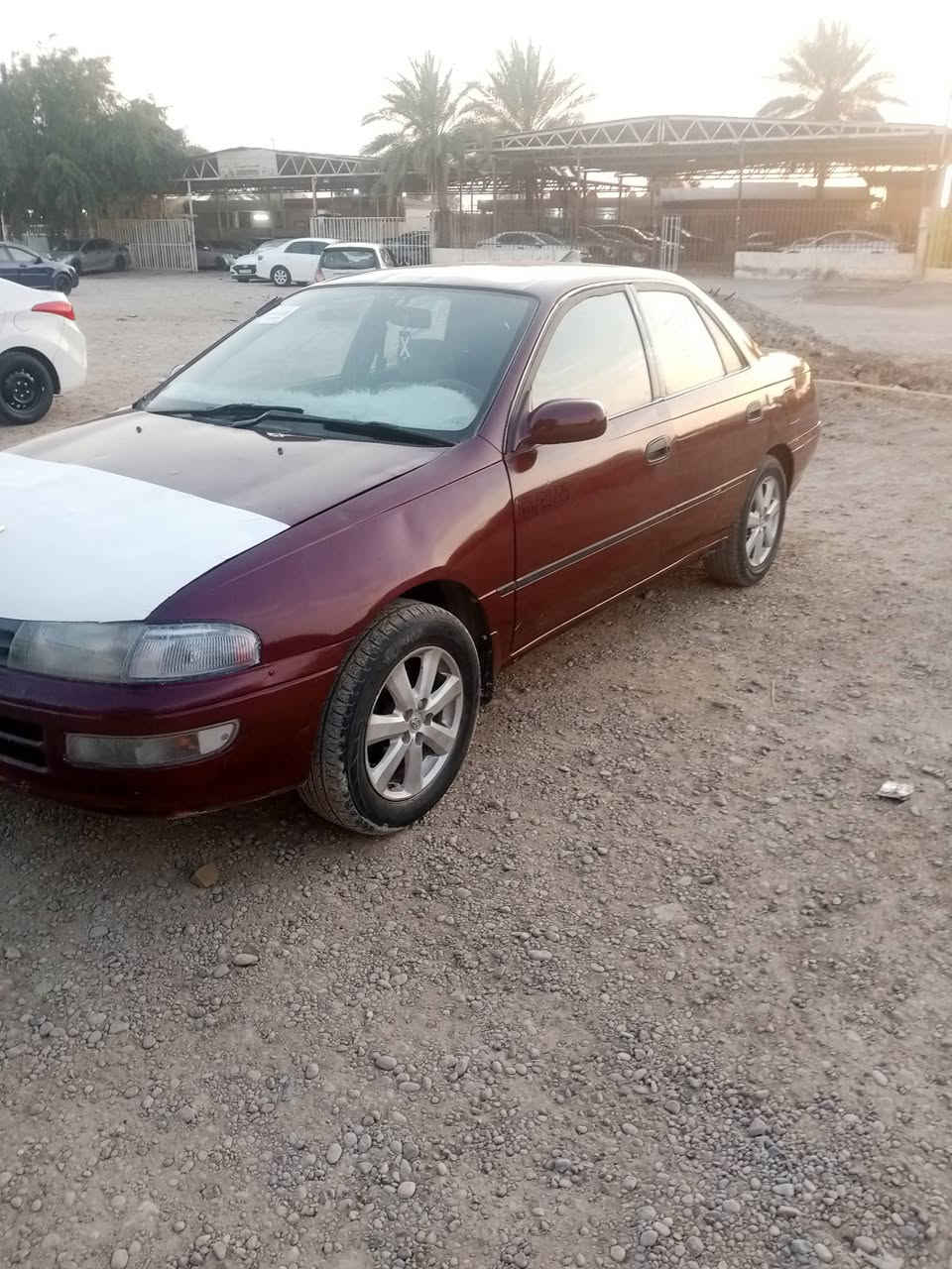 السلام عليكم كارينا  موديل 94 كير محرك خير من الله صدر زين سنويه صاقطه شرط التحويل سياراه حلوه مال جناي سعر 40 وبيها مجال اتصل وتدلل رقم***********
