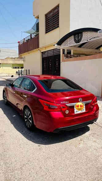 السلام عليكم 
للبيع نيسان التيما موديل 2017 SV 
السعر١١٢ومجال بسيط 
حادث شبر بنيت و جملغ خلفي بدون ارباك ارباك ماطاك 
عليها ورقتين ينزل من سعر 
رقم اربيل 
مواصفات 
تشغيل عند بعد 
بصمه 
ابواب بصمه 
صندوق بصمه 
تحديد سرعه 
رادار امامي و خلفي 
و بي هوايه مواصفات 
ماشيه ١١٠ ميل 
مكان سياره عقره بعيده عن اربيل و موصل ساعه 
رقم هاتف *********** واتساب 
رقم اسيا مباشر ***********
