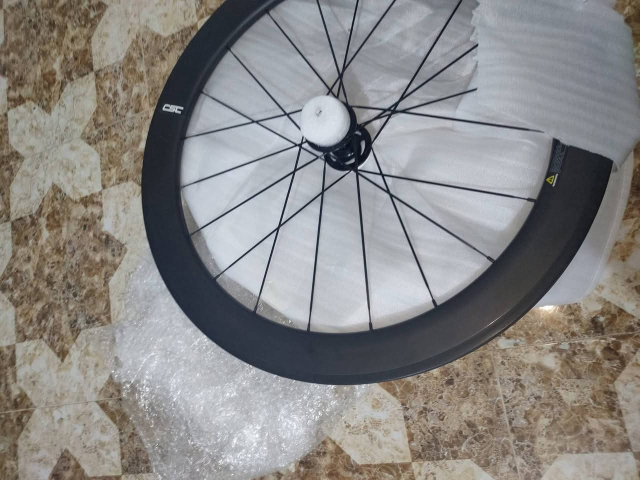 السلام عليكم ويالة فكسد (كاربون ماركة CSC) حجم 28، الدراجة طك كارتون بعدها بجديدها والويلات (جوبلر)
المزاد مفتوح لأعلى سعر منا لباجر ورا الفطور أبيع. التثبيت بالتعليقات أو الخاص اللي يحب يزايد.
الصور واضحة والنظافة 100%.. وبالتوفيق للجميع.


**إذا كنت صاحب هذا الإعلان وتريد حذفه لأي سبب، رجاءا أرسل رسالة إلى الدعم الفني**