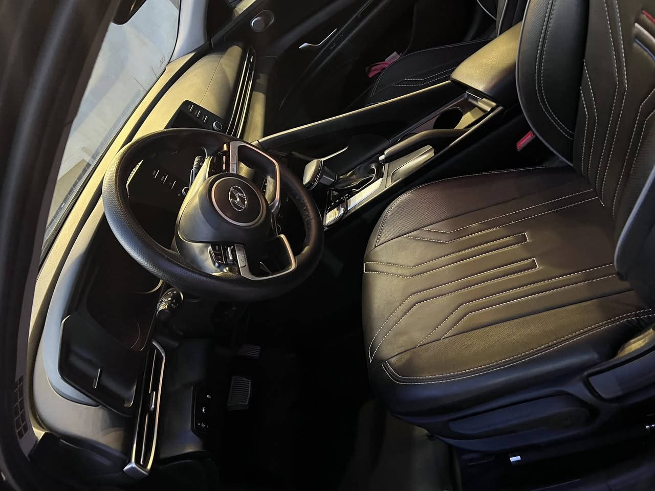 النترا للبيع مديل 2021 وراد امريكي بيه بنيد مبدل وبارد جاملغ الكير مالته ATالمرغوب ماشيه 90 مستعجل ع بيعته  بغداد بسمي السعر 135 عليه غرامه ينخصم من سعره***********
