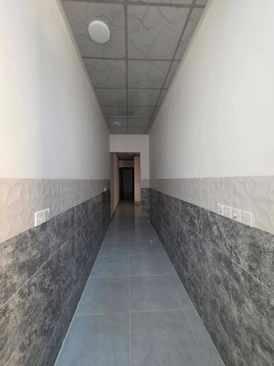 🏢 دار استثماري للبيع
طابقين معزول 
💰 وارد شهري:550،000 دينار
📍 الموقع: حي السماح – السياسين على شارع ١٥
📐 المساحة: 100 م² واجهة 5
📲 واتساب مباشر (مراسلة/اتصال):
👉 https://wa.me/9647731012644
📞 اتصال مباشر:
📞 tel:***********
مكتب عمار الهزاع لتجارة العقارات
