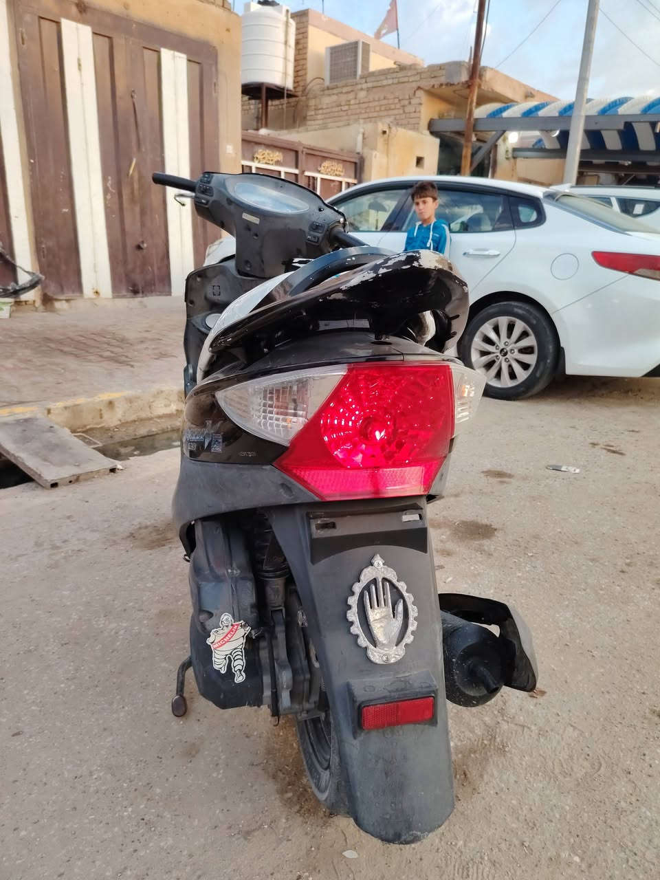 سلام عليكم دراجه لبيع كامكو في تو موديل 13 مامفتوحه مكفوله سعر600 بيه مجال
رقم لتصال ***********
