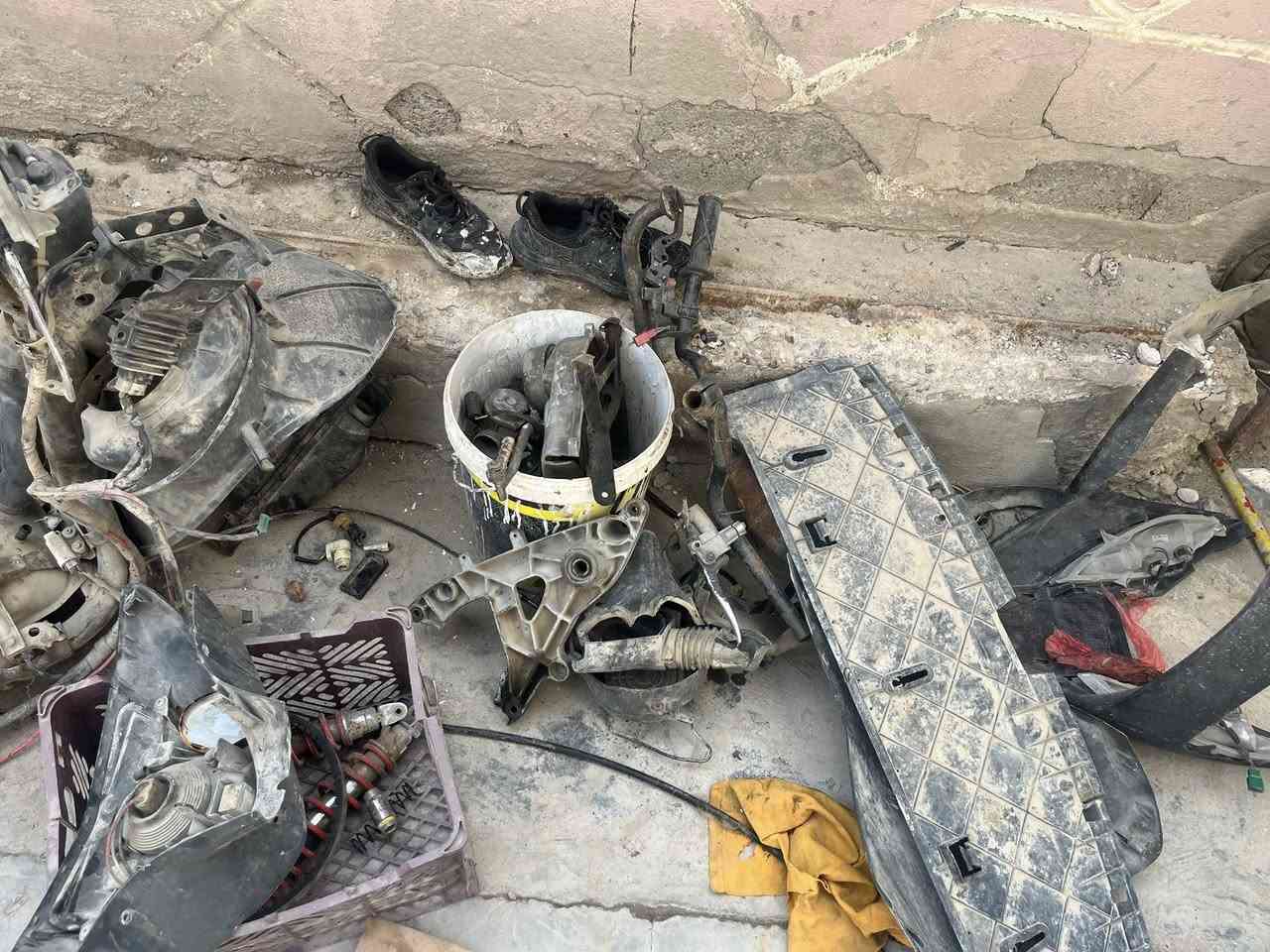 سلام عليكم ثعلب كامله وغراض وياها تفصيخ شاصي ونص مكينه ورله بس من عده الكلج المامي و صالنصه مو وياهن قيم واخذهن بما يرضي الله كوم حديد


**إذا كنت صاحب هذا الإعلان وتريد حذفه لأي سبب، رجاءا أرسل رسالة إلى الدعم الفني**