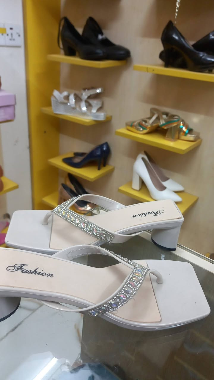 احذيه منوعه وقياسات مختلفه داخل ازياء افنان  🌸


**إذا كنت صاحب هذا الإعلان وتريد حذفه لأي سبب، رجاءا أرسل رسالة إلى الدعم الفني**