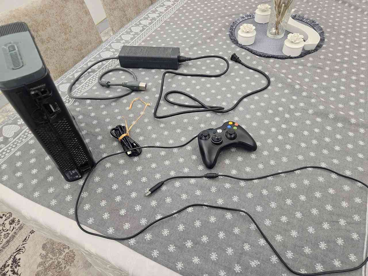 السلام عليكم متوفر xbox 360 fat 🕹
اكسبوكس ٣٦٠ فات من شركة microsoft مايكروسوفت
جهاز راقي غني عن التعريف للبيع او المراوس حسب القناعة  ملحقاتة 🎮
(🔌الجهاز، جوستك، كيبل عرض, محولة تشغيل)
الجهاز مهكر يشغل هارد داخي وخارجي فقط 👾
يجي ويا هارد داخلي بي 19 لعبة قويات من ابرز عناوين الجهاز
ايضا الجهاز مبرمج على قائمة aurora آخر اصدار وافضل برنامج يشتغل اول متشغل الجهاز ويعرضلك الالعاب بشكل كلش مرتب مثل ممبين بالفيديو والصور
سعر الجهاز 65،000 دينار 💽
المكان بغداد 📍 
متوفر توصيل لكل محافضات العراق 🇮🇶 
📝 ⚠️ ملاحضه: الجهاز عالفحص، الفحص قبل الاستلام ضروري
الي عاجبة الجهاز يراسلني ويتدلل


**إذا كنت صاحب هذا الإعلان وتريد حذفه لأي سبب، رجاءا أرسل رسالة إلى الدعم الفني**