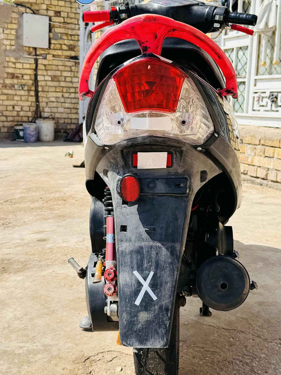 السلام عليكم
دراجه ماكس للبيع

بوشه 49 بلادي

عليها تزويد خارجي فقط 

1دبلات كدام رياضي وخلفي رياضي نفخ 

المكان واسط مركز المدينة 

للاستفسار الاتصال على الرقم 

***********8
