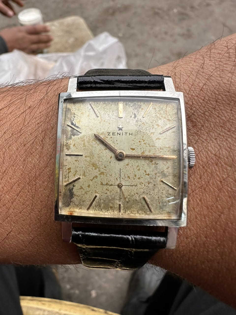 زنث تكويك. ساعة جميلة جدا ١٩٦٠
٣١في ٣١
الاكس٤١ 
السعر ١٣٠$ 
***********
