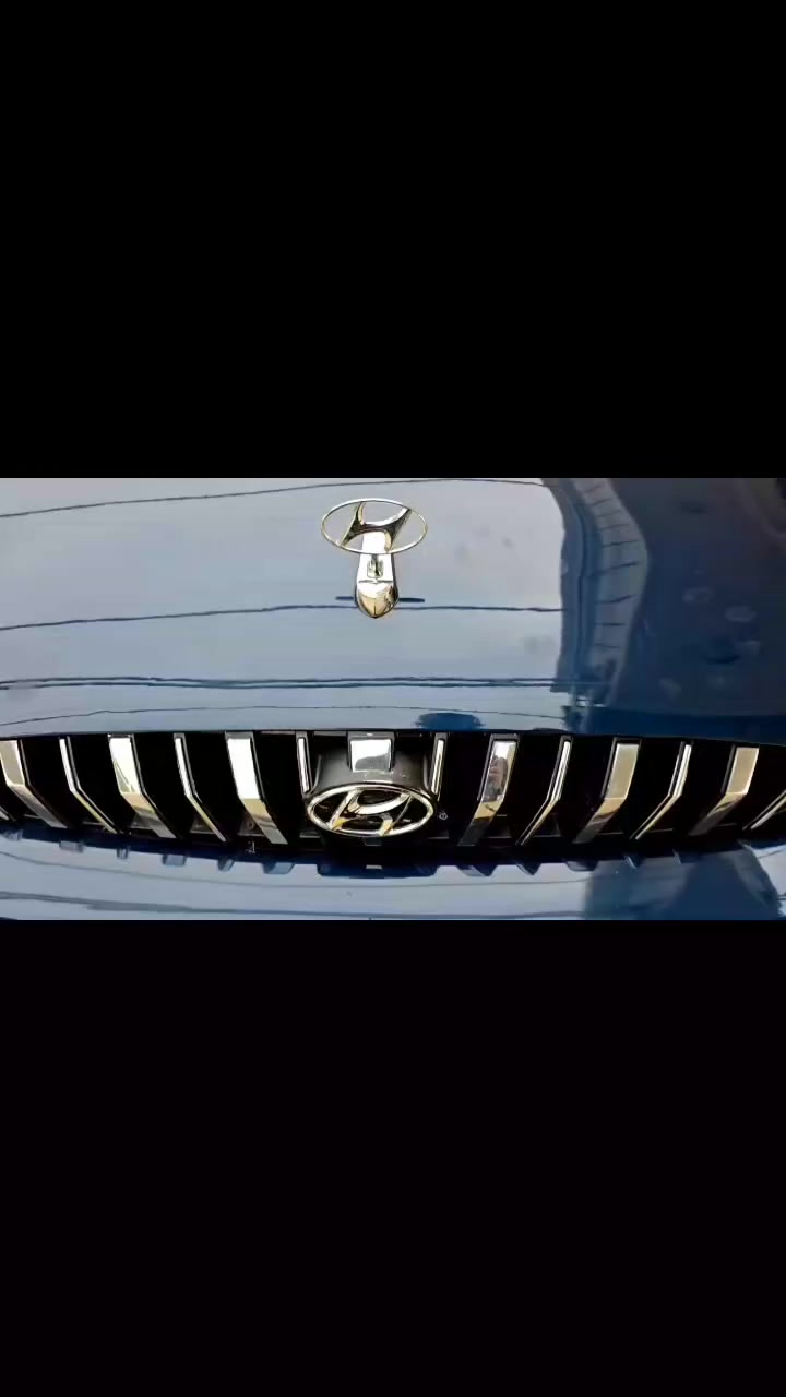 سوناتا 2001  #قسط او #نقد رقم بغداد مكينه وكير جدد صدر خلفي أمامي جديد كهربائيات كلهه تشتغل تبريد منظومه جديده شادهه مصبوغه صبغ درجه اولى للجماليه مكفوله من ضربه ولكص سياره جاهزه من كلشي  السعر 58 وبيهه مجال حك الجيه مكاني ديالى الغالبيه للتفاصيل سيد حيدر ***********..
