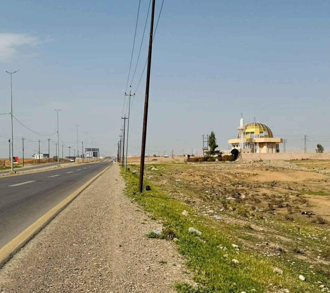 🛑 عروض مكتب الاستثمار للعقار   🏢 .

🛑 ارض تجاريه للبيع 🗺 على سايدين الشلالات قرب 
      مسجد محمد فائق ومقابل لتل العباسيه .

🛑 مساحة الارض خمسة دوانم  ( 5 ) دوانم  🗺 .
🛑 مساحة الواجهه للارض ( 50 ) متر .

🛑 سند الارض بستان زراعي ملك صرف سند نموذج ( 25 ) 

🛑 للاستفسار عن السعر الاتصال على الأرقام التاليه او 
      مراجعة المكتب في مزارع زيونه :
      ***********    /\    ***********

🛑 يتوفر لدينا كادر محامين للتوكيل وترويج كافة معاملات 
      التمليك والتنفيذ وتحويل العقار ⚖ .
🛑 عنوان المكتب موصل مزارع زيونه المقابله لحي الفلاح 
      الثانيه قرب مولدة مزارع زيونه .
🛑 اضغط على زر المتابعه ليصلك كل ما هو جديد من 
      عروضنا 👍 .
🛑 نستقبل كافة عروضكم التجاريه والسكنيه والزراعيه 
      والجمعيات .
